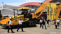 Pameran itu menampilkan inovasi alat-alat tambang berbagai merk serta ukuran, spare part, serta solusi maintenance, repair, dan overhaul.