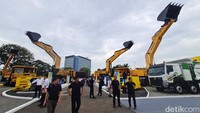Pada pameran Mining Expo tahun ini SHIG perusahaan alat berat dari China membawa 5 brand seperti Shantui, Lovol, Sinotruk, Shacman, dan Weichai.