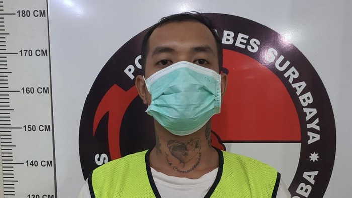 ISG, pengedar sabu di Surabaya setelah ditangkap