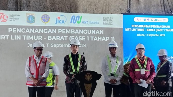 Jokowi Resmikan Pembangunan MRT Tomang-Medan Satria 24,5 Km