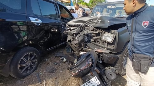 Kecelakaan beruntun di Jalan Bypass Ida Bagus Mantra, Desa Ketewel, Kecamatan Sukawati, Gianyar, mengakibatkan dua orang meninggal, Rabu (11/9/2024) (Dok. Polres Gianyar)