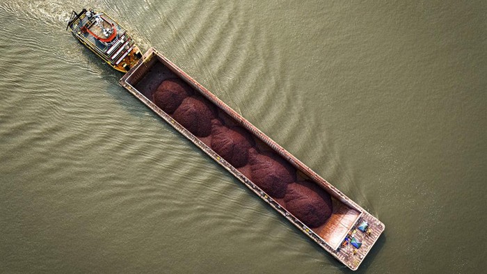 Kekeringan hebat di hutan hujan Amazon menyebabkan ketinggian air terendah di Sungai Paraguay dalam lebih dari satu abad. Ini penampakannya.