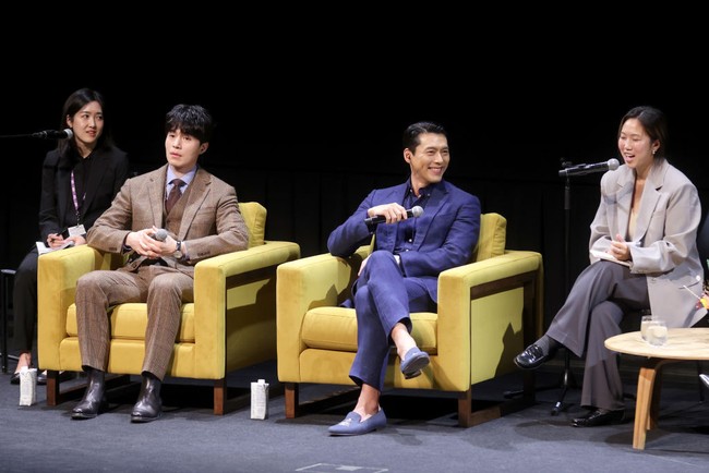 Film Harbin yang dibintangi Hyun Bin dan Lee Dong Wook diangkat dari kisah nyata. Berlatar tahun 1909, film tersebut mengisahkan tentang aktivis kemerdekaan Korea Ahn Jung-geun yang memimpin serangan terhadap pasukan Jepang di Harbin, Tiongkok. Foto: Getty Images/Brian de Rivera Simon