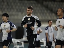 Momen Maarten Paes Selamatkan Gawang Timnas dari Gempuran Australia