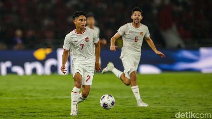 Marselino Ferdinan bermain dalam laga Indonesia vs Australia Grup C Kualifikasi Piala Dunia 2026 di Stadion Utama Gelora Bung Karno (SUGBK), Jakarta, Selasa (10/9/2024).