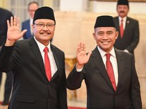 Momen Jokowi Lantik Mensos dan Kepala BNPT Baru