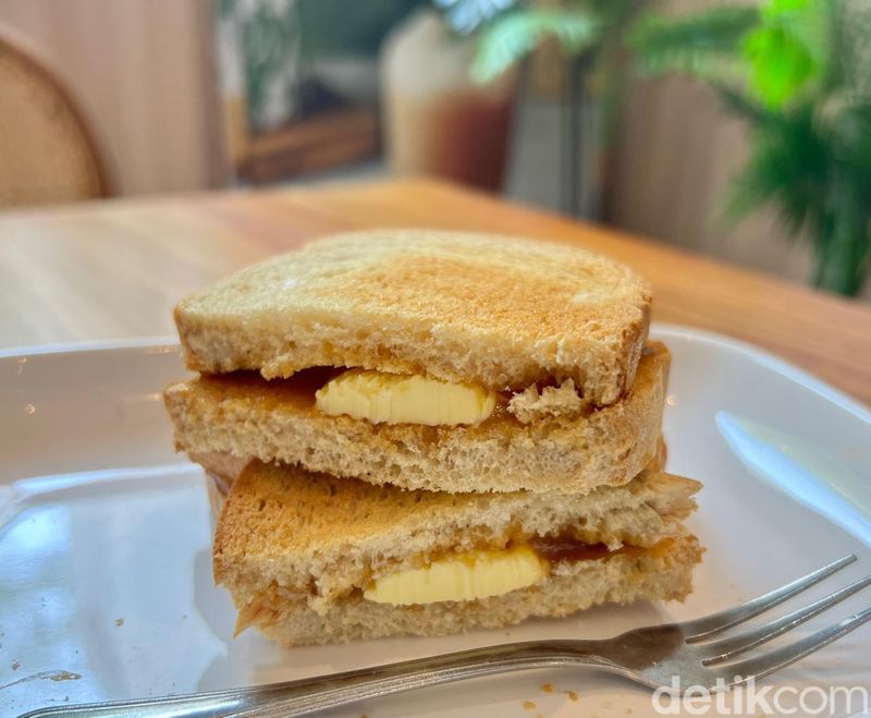 Nyonya Molek