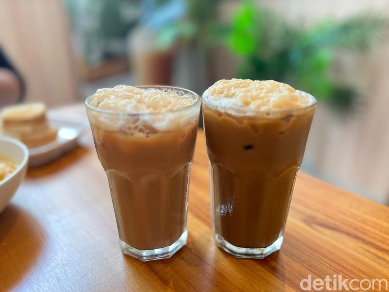 Nyonya Molek