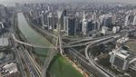Potret Sungai Pinheiros di Brasil Berubah Hijau