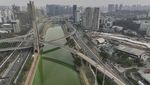 Potret Sungai Pinheiros di Brasil Berubah Hijau