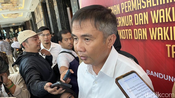 Pj Gubernur Jabar Bey Machmudin