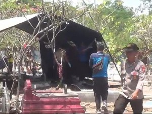 Polisi Bongkar Makam Siswa SMA di Madiun yang Meninggal Tak Wajar
