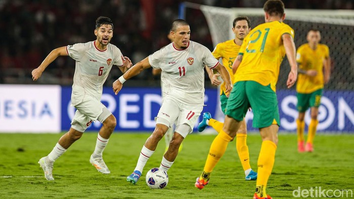 Ragnar Oratmangoen Ragnar Oratmangoen bermain dalam laga Indonesia vs Australia Grup C Kualifikasi Piala Dunia 2026 di Stadion Utama Gelora Bung Karno (SUGBK), Jakarta, Selasa (10/9/2024).