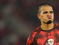 Tak Dipanggil Timnas Indonesia, Ini Kata Ragnar Oratmangoen