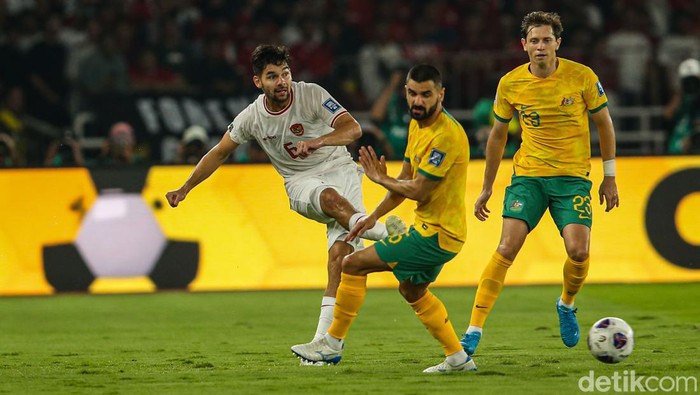 Sandy Walsh bermain dalam laga Indonesia vs Australia Grup C Kualifikasi Piala Dunia 2026 di Stadion Utama Gelora Bung Karno (SUGBK), Jakarta, Selasa (10/9/2024).