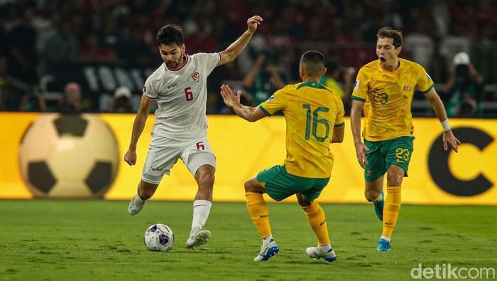 Sandy Walsh bermain dalam laga Indonesia vs Australia Grup C Kualifikasi Piala Dunia 2026 di Stadion Utama Gelora Bung Karno (SUGBK), Jakarta, Selasa (10/9/2024).