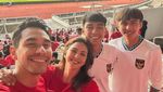 Azizah Salsha, Raisa, dan Deretan Selebritas Semringah Dukung Timnas di GBK