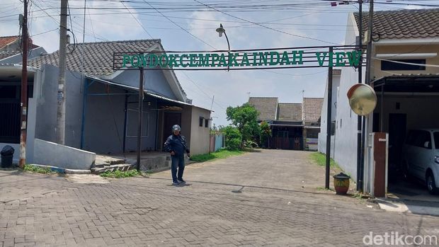 Situasi di Perum Pondok Cempaka Indah, Sukun, Kota Malang tempat belasan kucing mati massal diduga diracun.