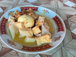 Satu-satunya di Klaten! Sompil Bu Sri Koco Sajikan Kuliner Legendaris