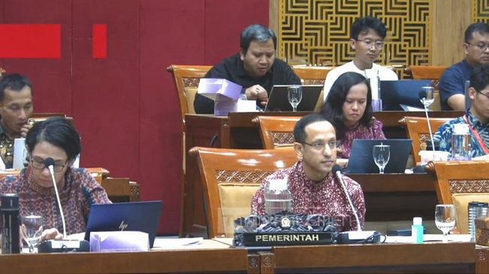 Anggaran Kemendikbud ditambah hingga Rp 10,4 triliun. Akan digunakan untuk peningkatan kesejahteraan guru dan dosen.