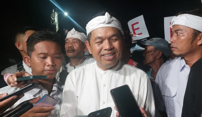 Bacagub Dedi Mulyadi