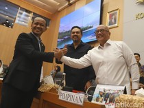 Bahlil-Komisi VII DPR Raker Bahas Penyesuaian Anggaran 2025