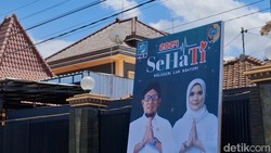 Duh! Baliho Bapaslon Pilbup Tulungagung Ini Cantumkan Logo Pemkab