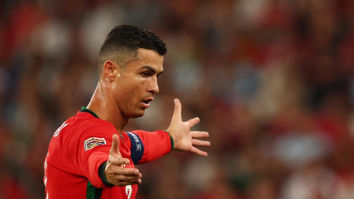 Cristiano Ronaldo tak menyesal balik ke MU (REUTERS/Pedro Nunes)