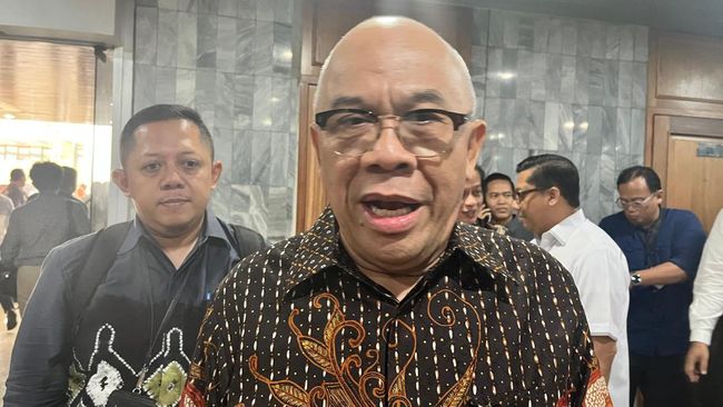 Dirut Bulog Wahyu Suparyono