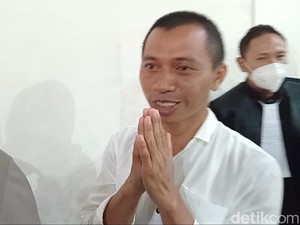 Senyum Sukena Setelah Jadi Tahanan Rumah Kasus Landak Jawa