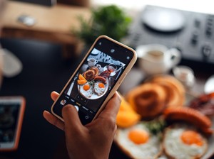 Warga Girang Sambut Promo Makanan Usai Nyoblos: Bikin Nggak Masak di Rumah