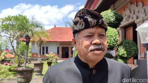 Ketua sementara DPRD Tabanan, I Made Dirga, saat ditemui detikBali di DPRD Tabanan, Kamis (12/9/2024). (Ahmad Firizqi Irwan/detikBali)