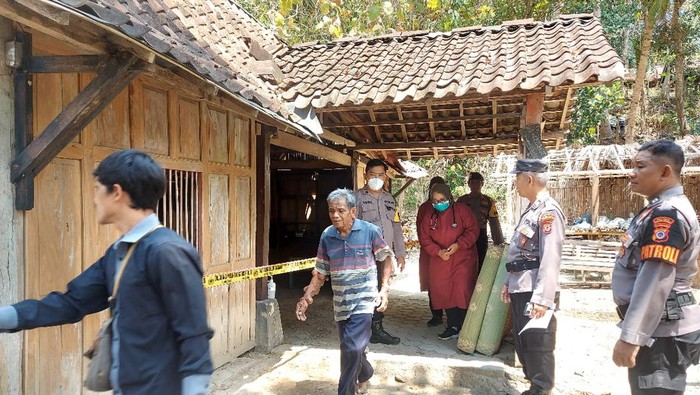 Kondisi rumah pria lansia yang ditemukan meninggal dunia di Dusun Kalipetir Kidul, Kalurahan Margosari, Kapanewon Pengasih, Kulon Progo, Kamis (12/9/2024).