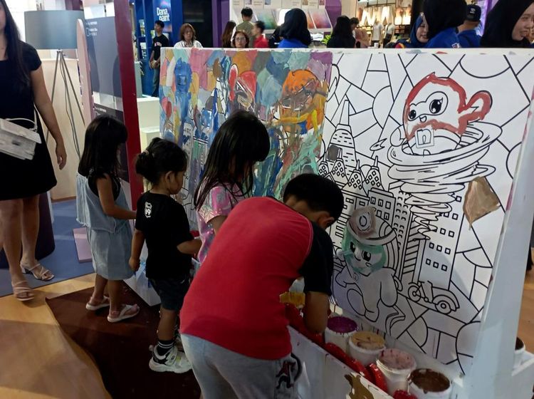 Potret Keseruan Seni Melukis dari Cat di Yogyakarta