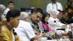 Momen Menpora-Komisi X DPR RI Raker Bahas Anggaran dan Isu Terkini