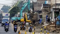 Dinas PUPR Provinsi Banten membangun sebanyak 17 ruas jalan dengan anggaran mencapai Rp 466 miliar pada 2024.   