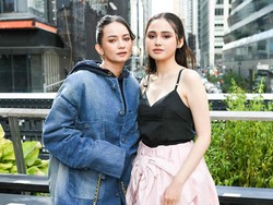 Adu Gaya Kontras Syifa Hadju & Enzy Storia di New York Fashion Week
