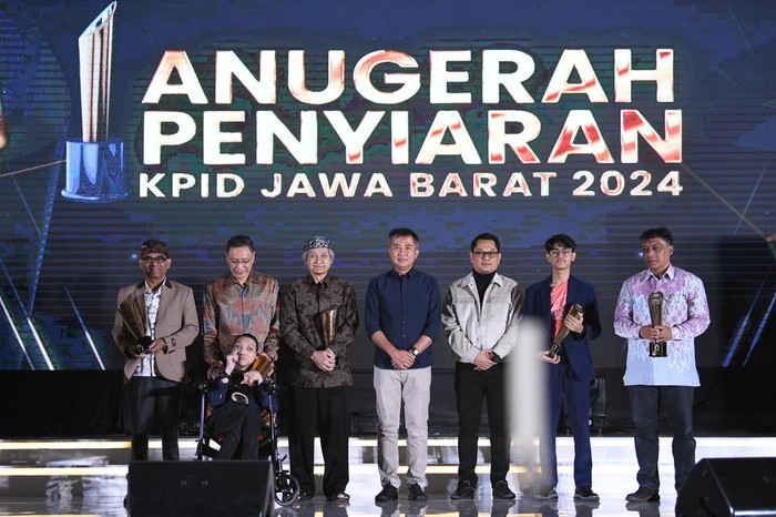 Penjabat Gubernur Jawa Barat Bey Machmudin