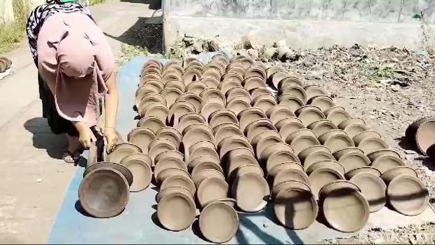 Perajin cobek Pasuruan raup cuan jelang Maulid Nabi