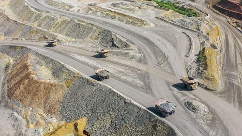 Perusahaan tambang tembaga dan emas, PT Amman Mineral Internasional Tbk (AMMAN)