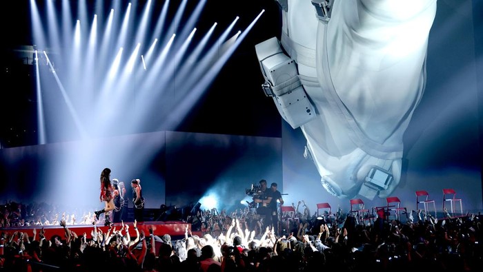 ELMONT, NEW YORK - SEPTEMBER 11: Lisa performs on stage during the 2024 MTV Video Music Awards at UBS Arena on September 11, 2024 in Elmont, New York.  (Photo by Michael Loccisano/Getty Images for MTV)