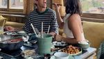 Selalu Romantis! Jennifer dan Irfan Bachdim Saat Menikmati Makanan Berdua