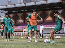Rahasia Solidnya Lini Pertahanan Persebaya Musim Ini