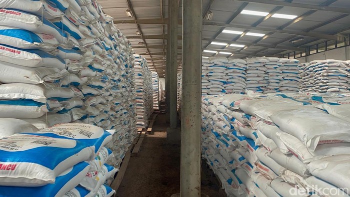 Stok pupuk Subsidi di Gudang Pasirhayam Cianjur