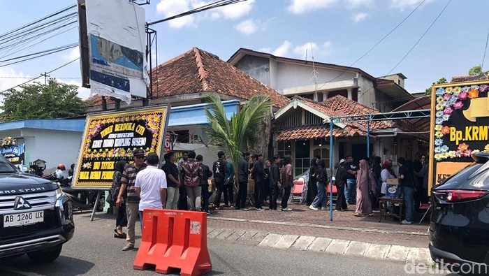 Suasana rumah duka KRMT Indro Kimpling Suseno, Kamis (12/9/2024).