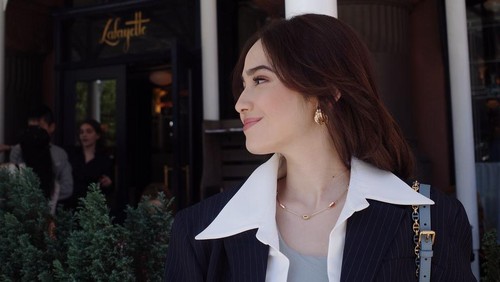 Syifa Hadju foto di jalanan New York.