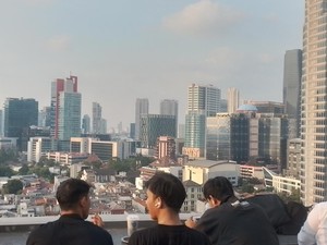 Melihat Street View dan Gedung Tinggi Jakarta di Tanjakan 13, Kuningan