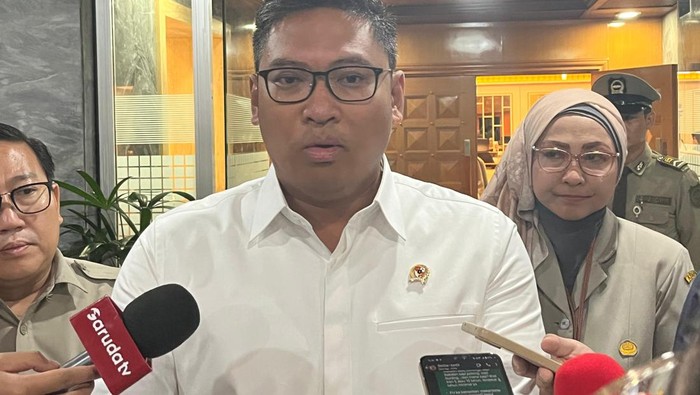 Peternak sapi perah
