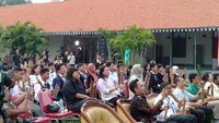 Acara ini diselenggarakan di suatu tempat yang memiliki sejarah panjang dan nilai penting bagi kita semua tentunya. Tema acara ini sangat relevan dengan semangat Merdeka Belajar yang jadi jargon Kemendikbudristek, kata Plt. Kepala Indonesian Heritage Agency, Ahmad Mahendra di Museum Kebangkitan Nasional, Jakarta Pusat, Jumat (13/9/2024). Foto: Cicin Yulianti/detikEdu