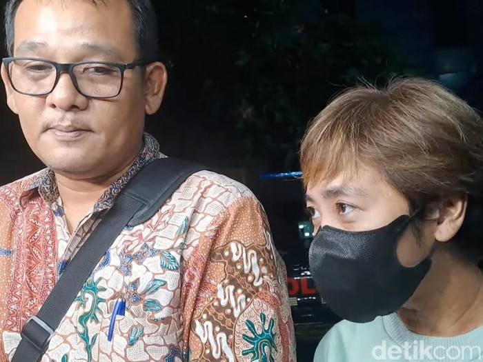Terlapor dalam kasus Bunga Zainal